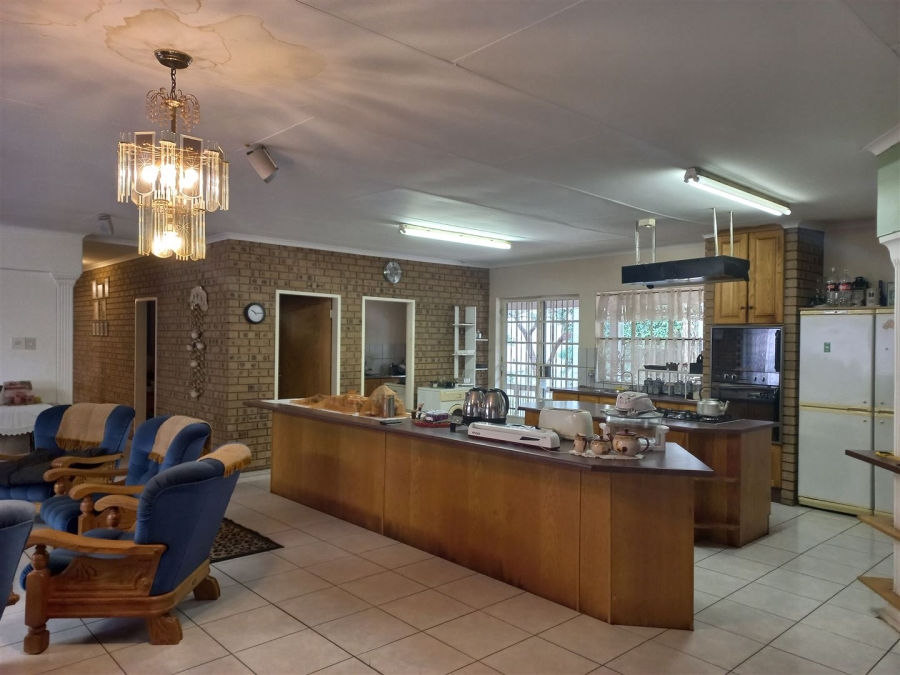 5 Bedroom Property for Sale in Cashan North West